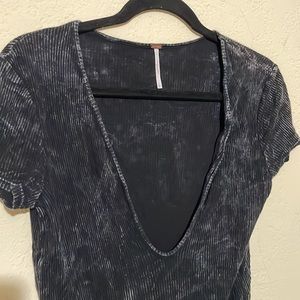 Free people top long v neck small